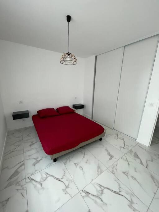 Appartement 2 Pieces, Salon Et Chambre, 44M2 Refait A Neuf Clichy Exterior foto